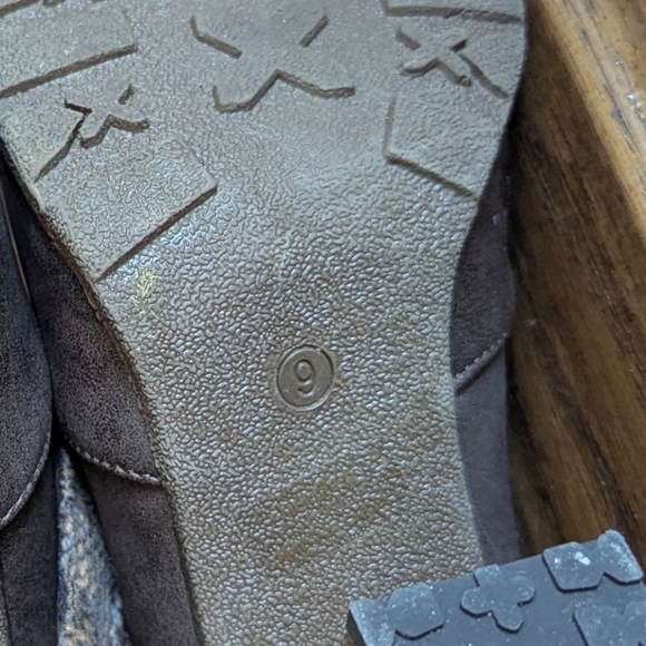 Y2K Boots By Muk Luks With Sweater Cuff And Lug Sole Size 9 - Picture 13 of 13